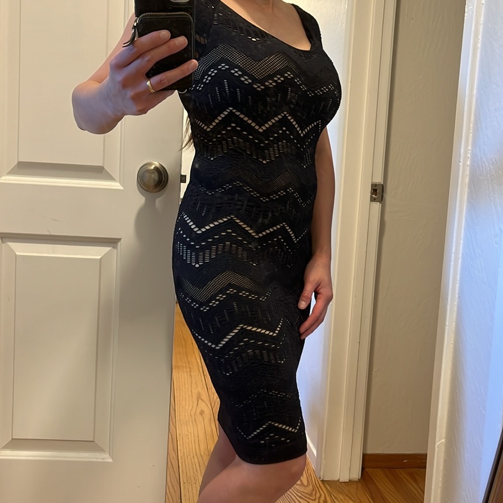 Bebe body clinging dress - black